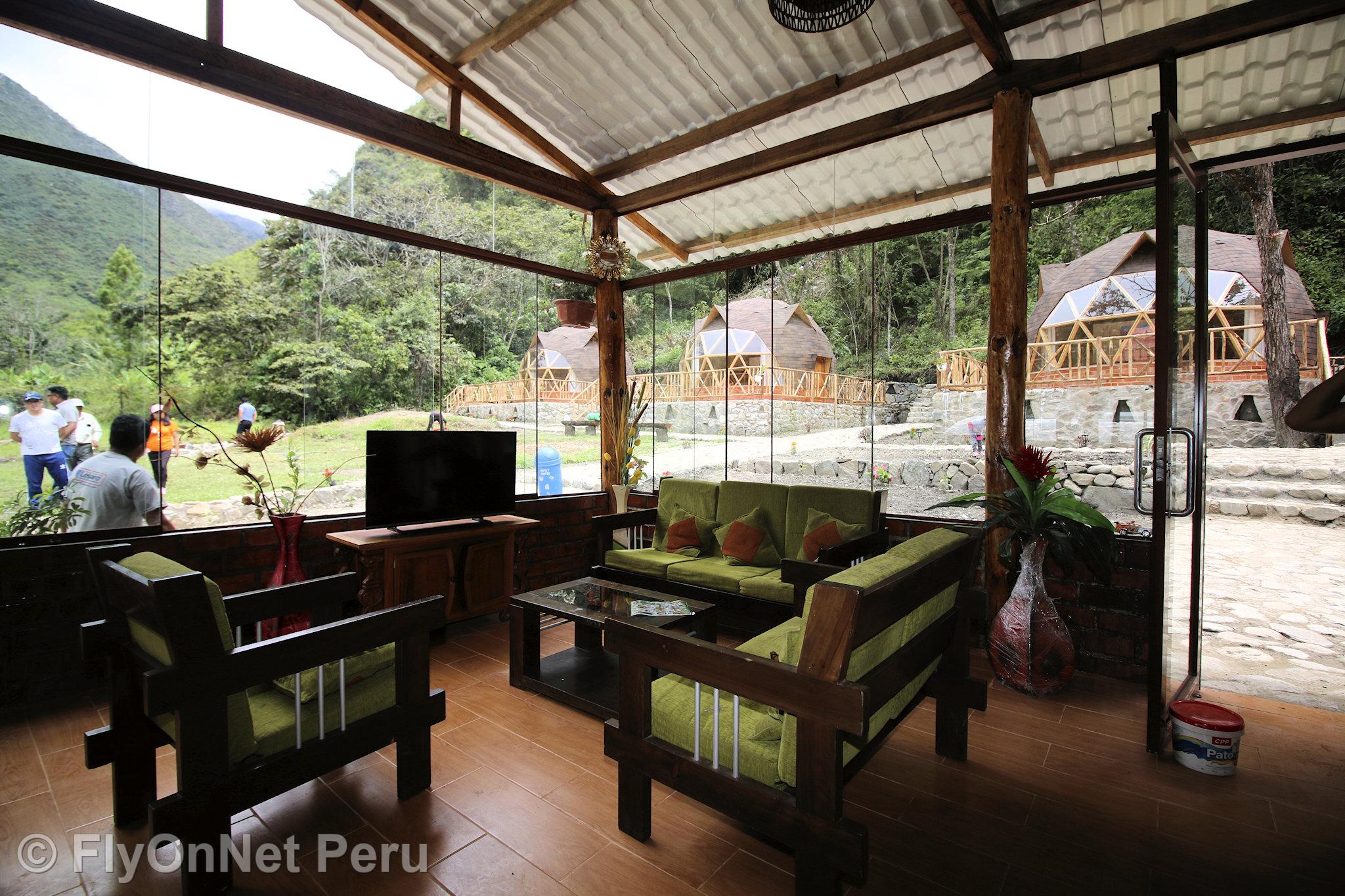 Photo Album: Lounge